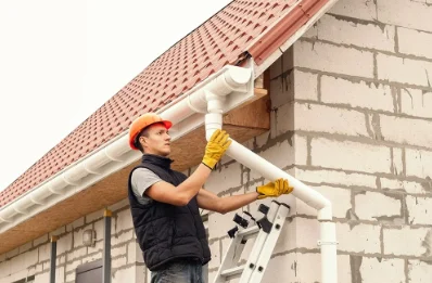 Pose et remplacement de gouttières à Espondeilhan